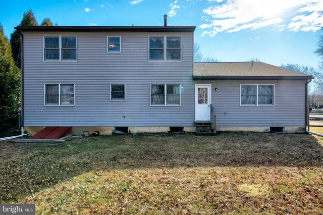 $637,000 | 2166 Wayne Drive, Jamison, PA 18929