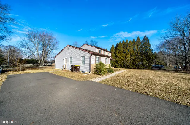 $637,000 | 2166 Wayne Drive, Jamison, PA 18929