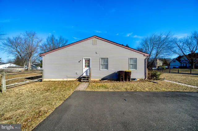 $637,000 | 2166 Wayne Drive, Jamison, PA 18929