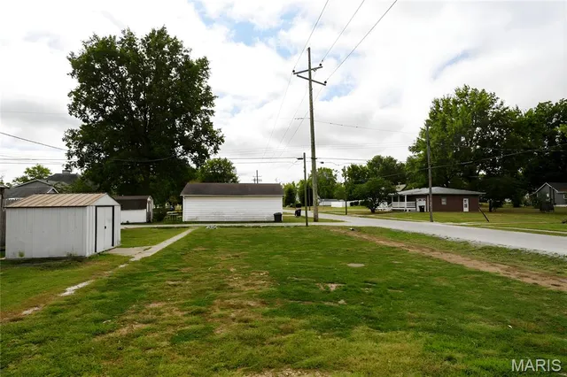 $79,000 | 114 West 3rd S Street, Mount Olive, IL 62069
