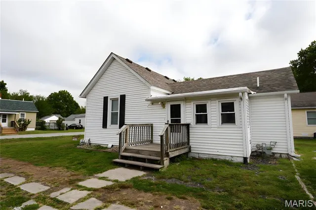 $79,000 | 114 West 3rd S Street, Mount Olive, IL 62069