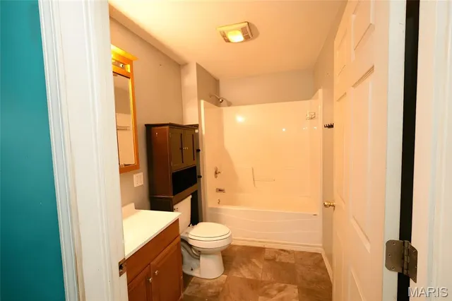 $79,000 | 114 West 3rd S Street, Mount Olive, IL 62069