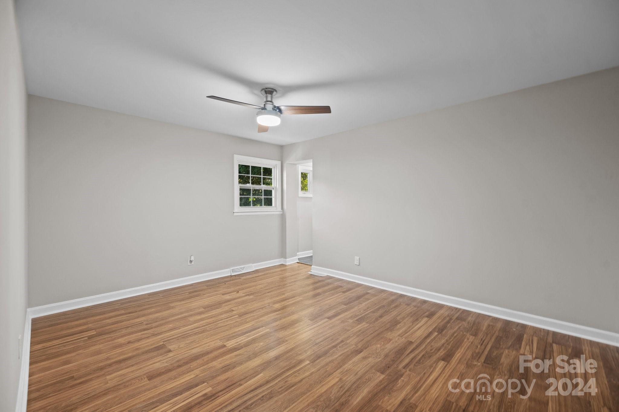 2129 Bromwich Road Charlotte, NC 28208 - Photo 18 of 30 Gallery Image 18