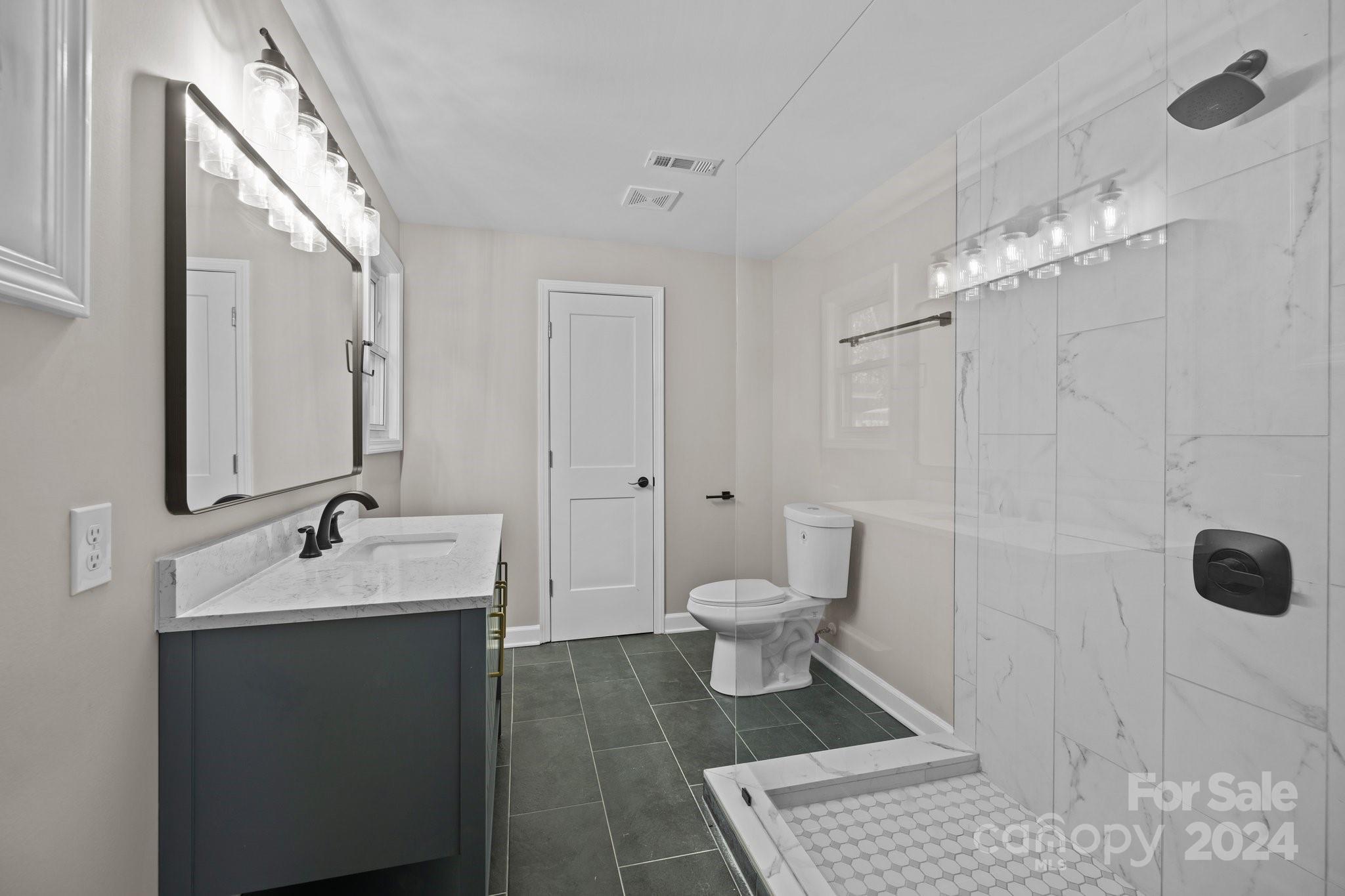 2129 Bromwich Road Charlotte, NC 28208 - Photo 20 of 30 Gallery Image 20