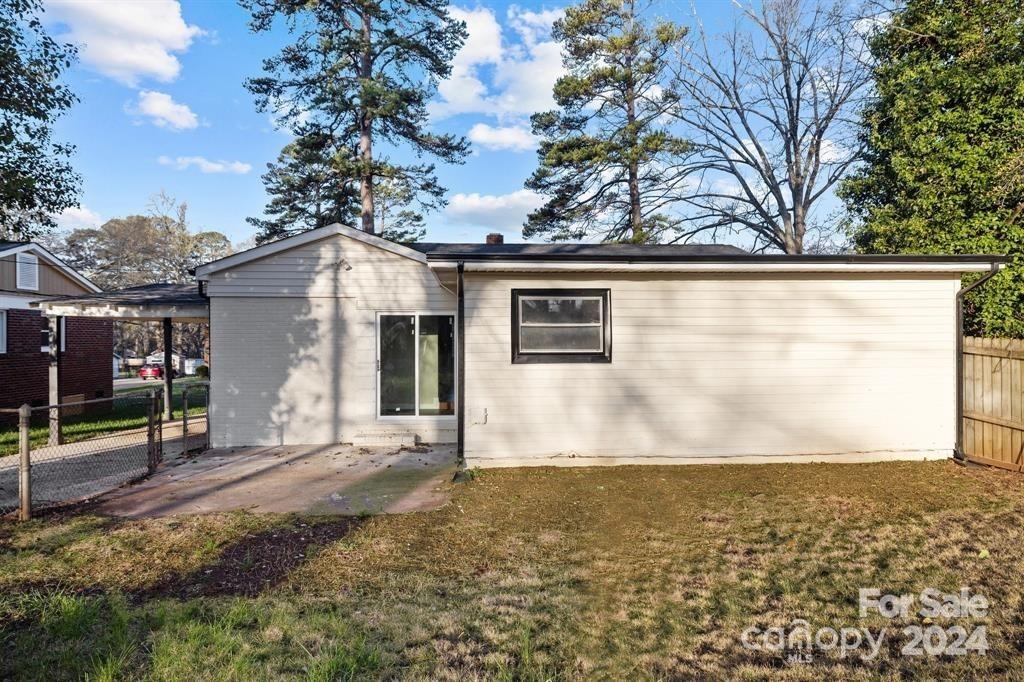2129 Bromwich Road Charlotte, NC 28208 - Photo 22 of 30 Gallery Image 22