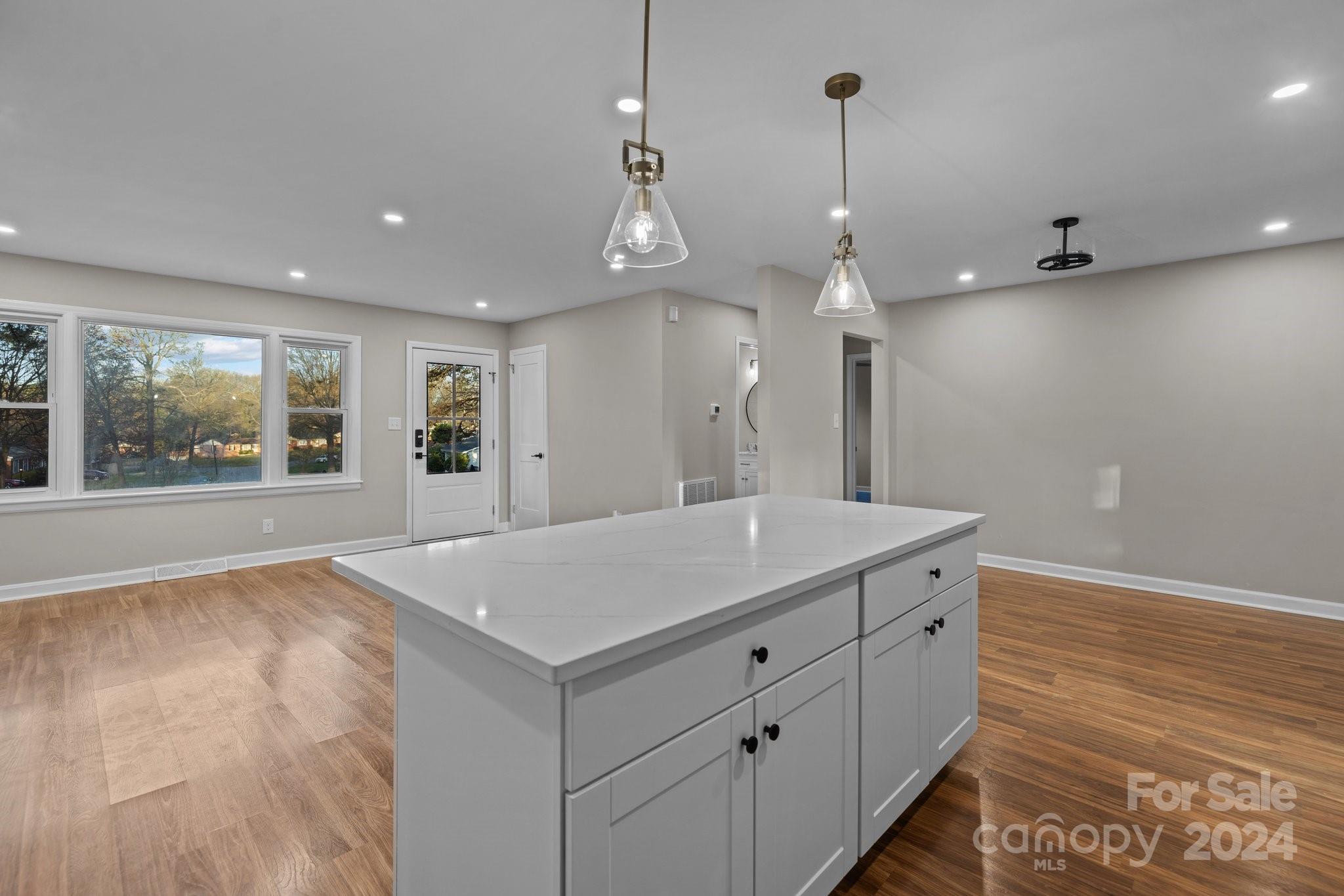 2129 Bromwich Road Charlotte, NC 28208 - Photo 8 of 30 Gallery Image 8