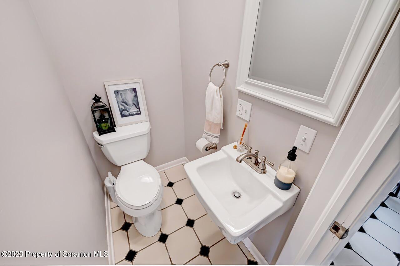 779 South Abington Road Clarks Summit, PA 18411 - Photo 13 of 32 Gallery Image 13