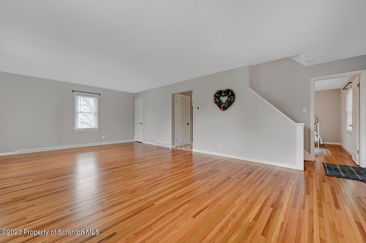 779 South Abington Road Clarks Summit, PA 18411 - Photo 5 of 32 Gallery Image 5
