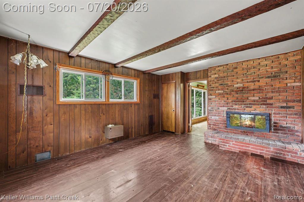 1371 East Leonard Road Leonard, MI 48367 - Photo 8 of 32