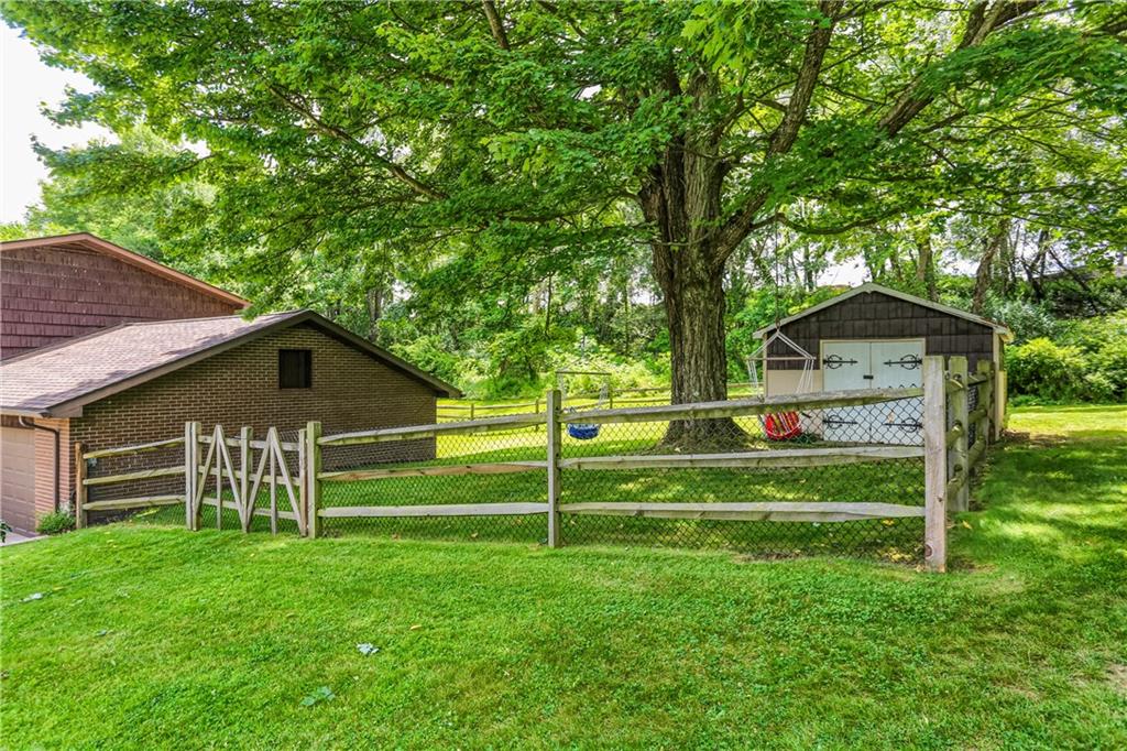 106 Colonial Way Aliquippa, PA 15001 - Photo 46 of 50