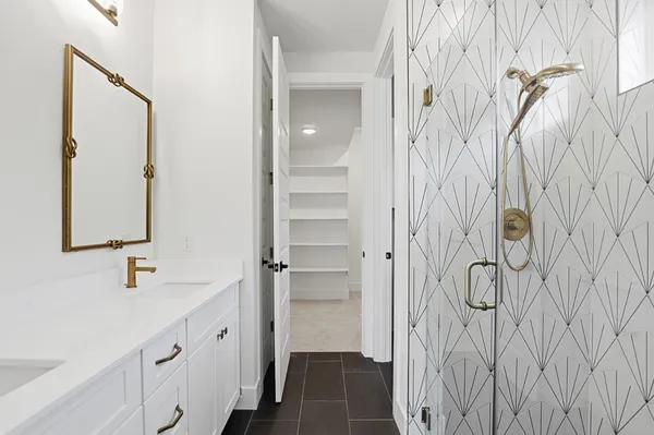 $1,325,000 | 2301 East 10th Street, Austin, TX 78702