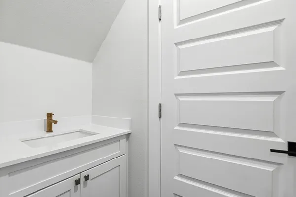 $1,325,000 | 2301 East 10th Street, Austin, TX 78702