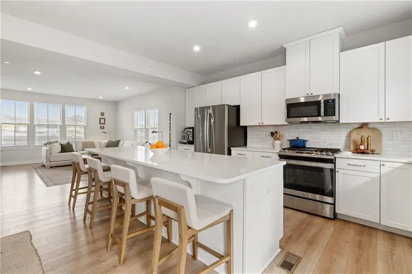 $439,900 | 410 Scharberry Lane, Mars, PA 16046