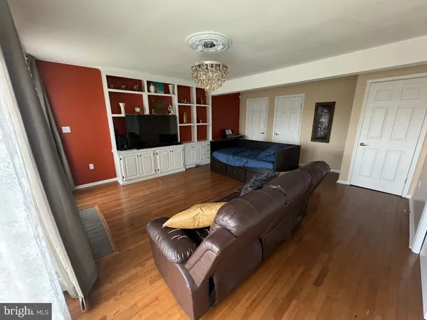 $4,400 | 18 East Countryside Drive, Princeton, NJ 08540