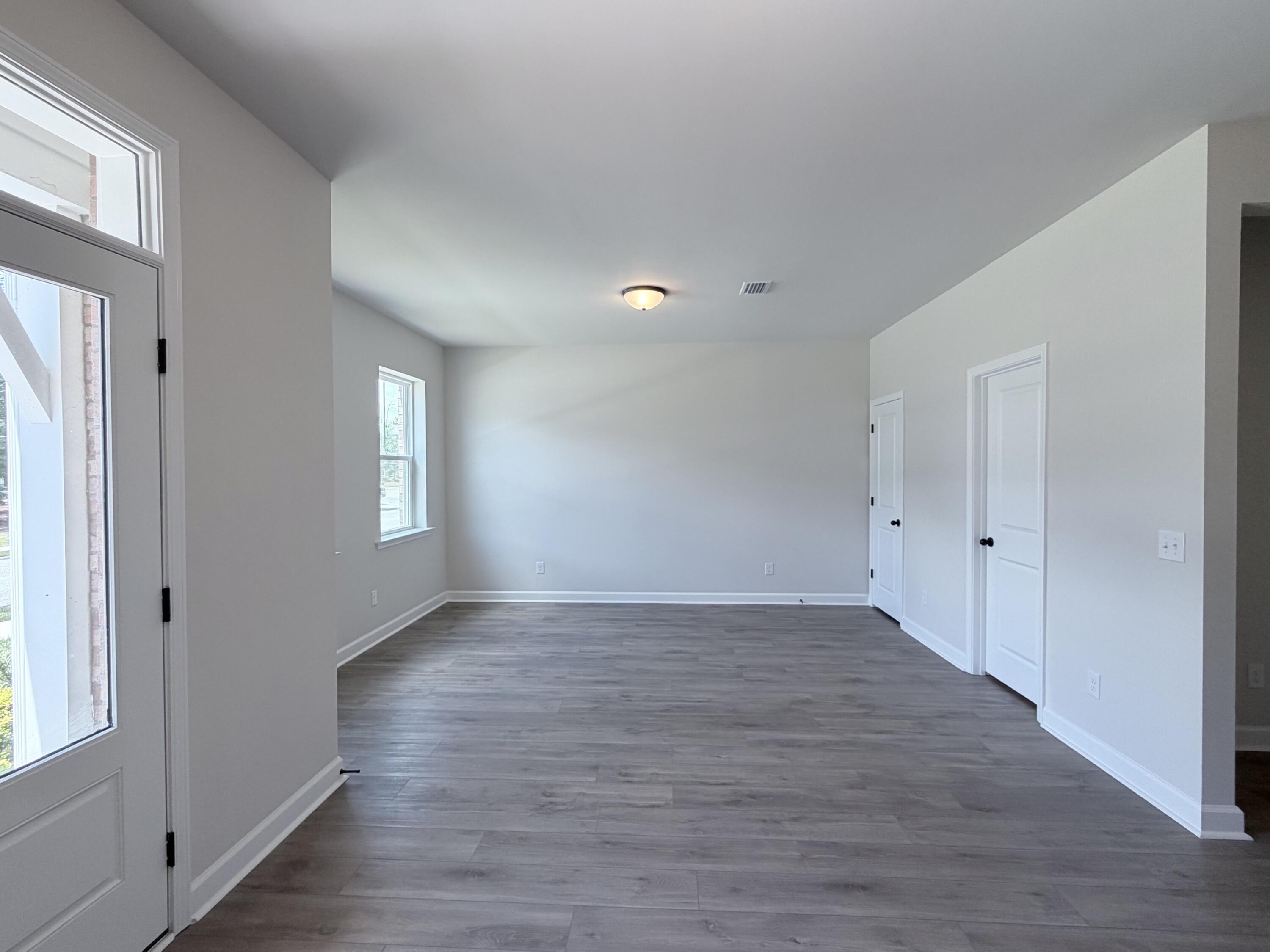 5138 Double Eagle Loop Summerville, SC 29485 - Photo 4 of 35 1st floor living room