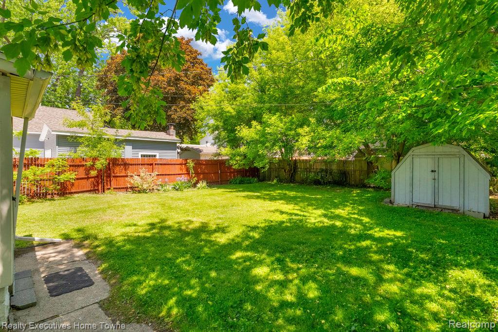 2720 Walnut Street Port Huron, MI 48060 - Photo 23 of 26