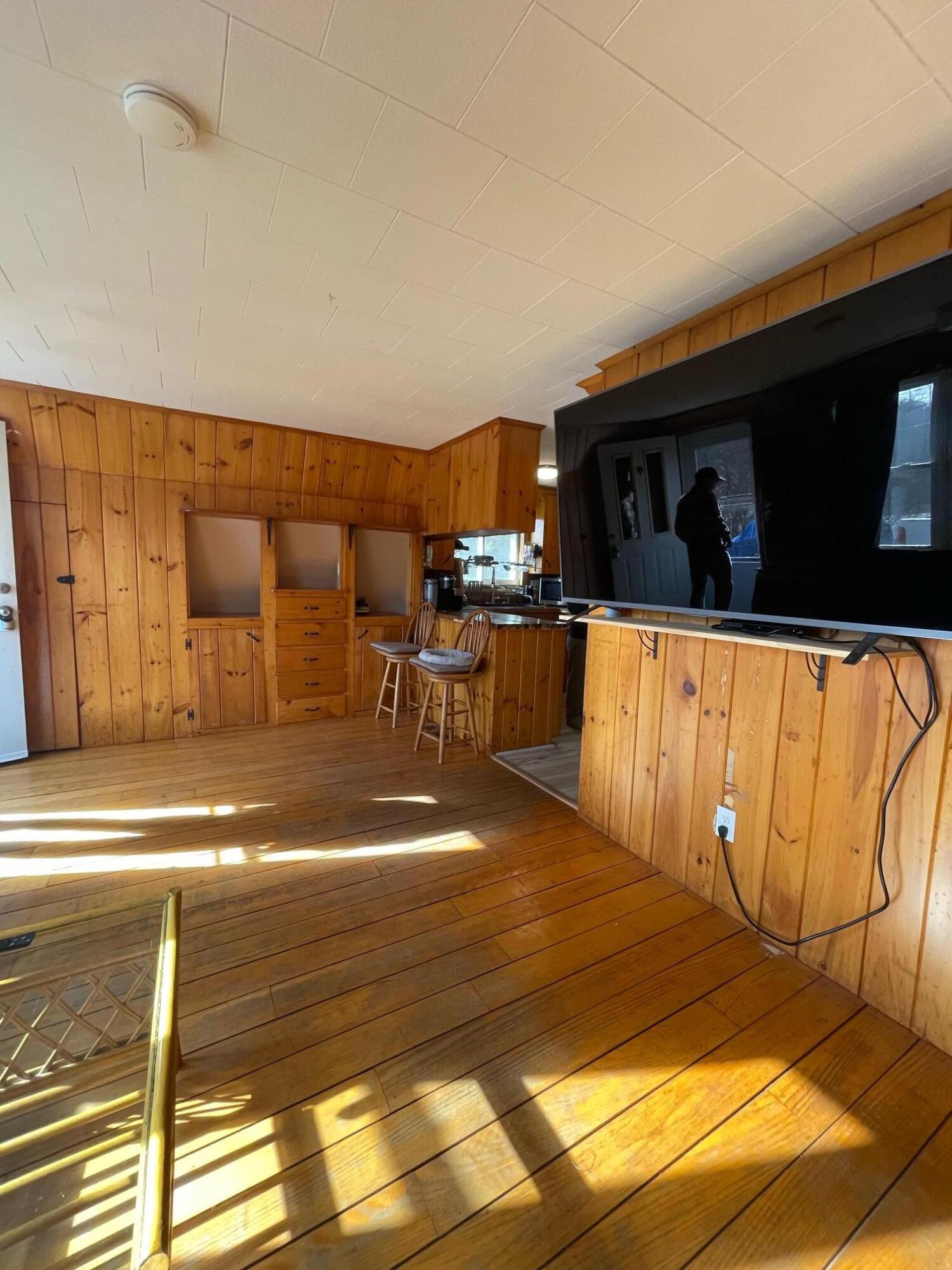 216 Bowdoinham Road Sabattus, ME 04280 - Photo 26 of 34 216livingroom3image6