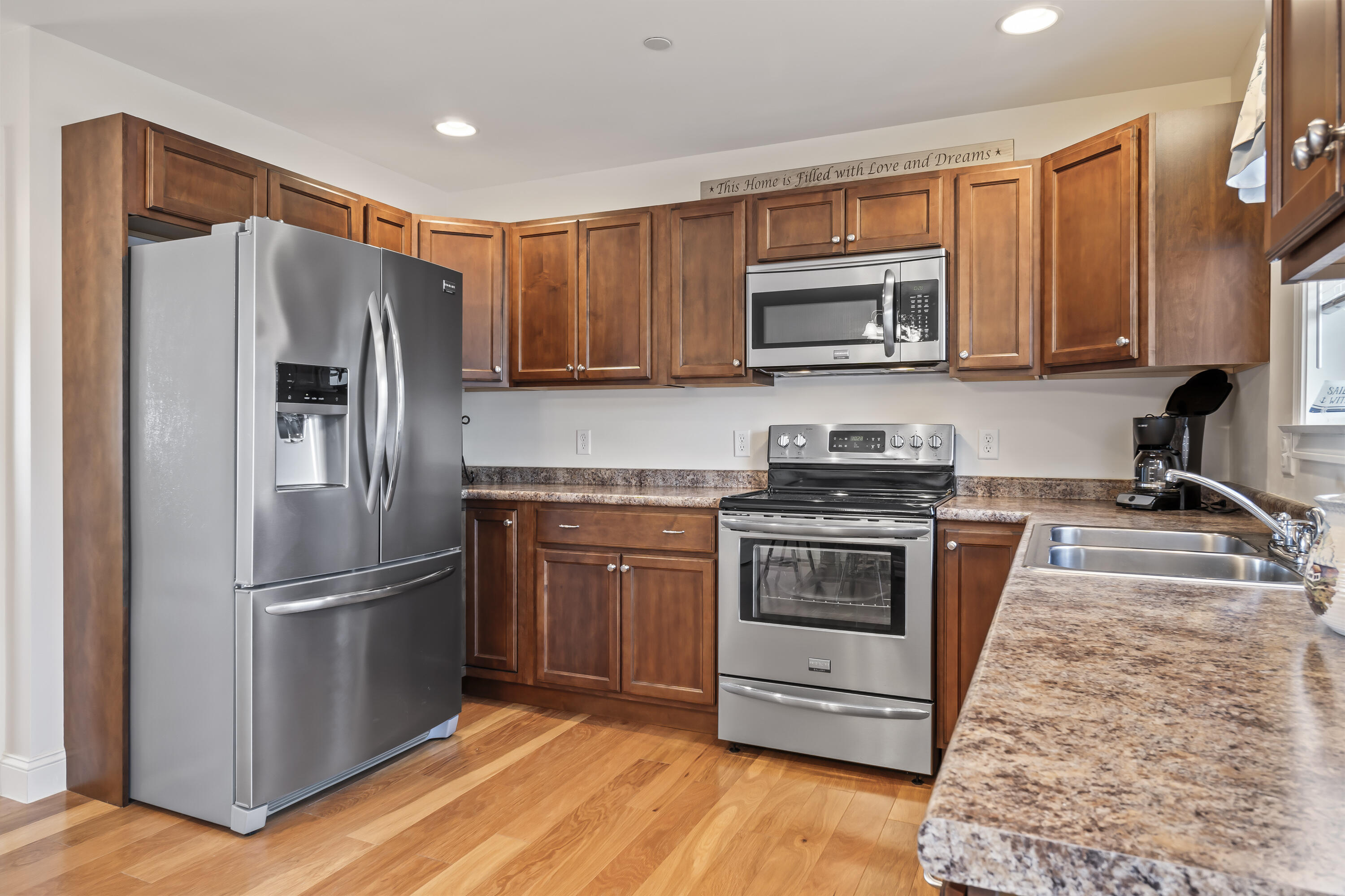 1383 Post Road, Unit 4 Wells, ME 04090 - Photo 16 of 54 Kitchen
