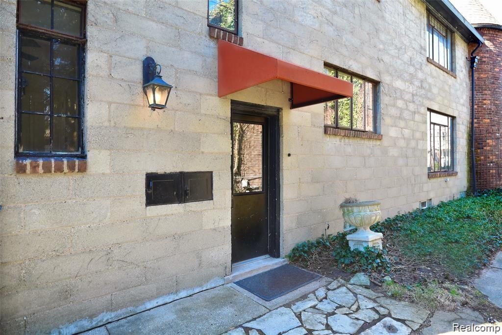 20400 Stratford Road Detroit, MI 48221 - Photo 25 of 27