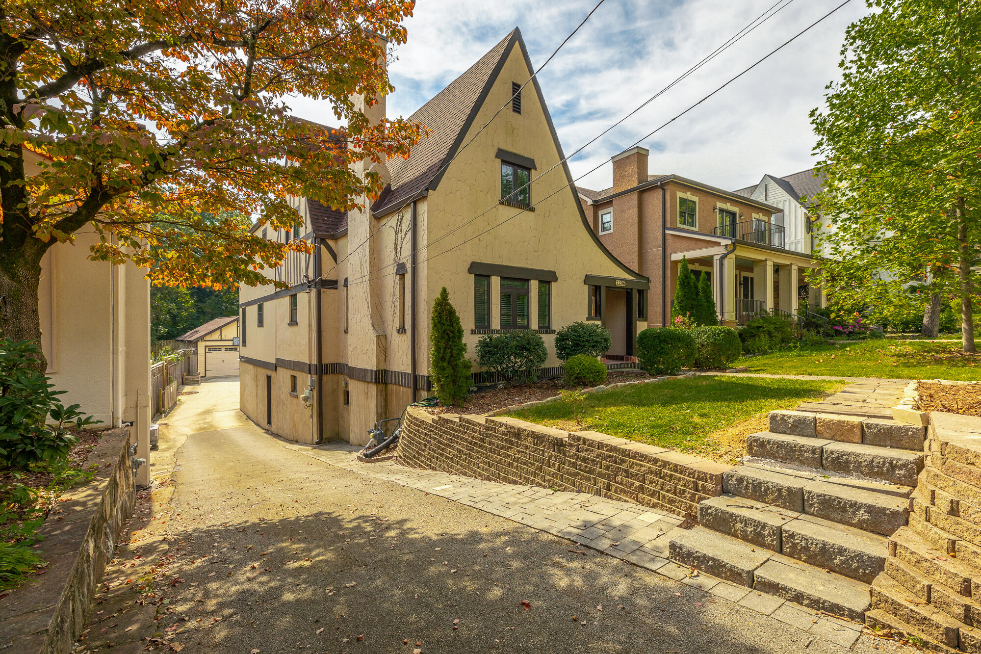 1206 East Dallas Road Chattanooga, TN 37405 - Photo 4 of 44 4