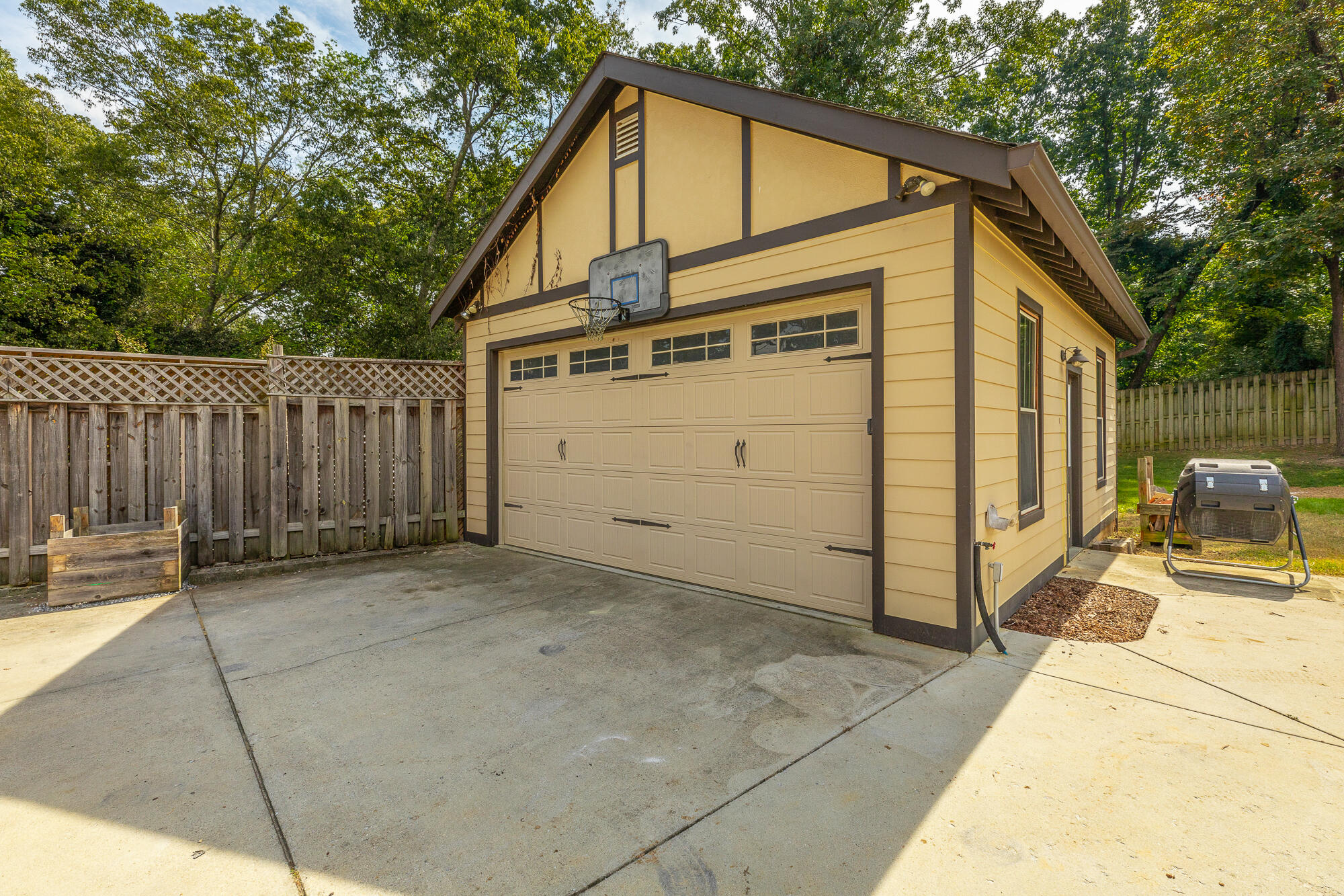 1206 East Dallas Road Chattanooga, TN 37405 - Photo 6 of 44 7