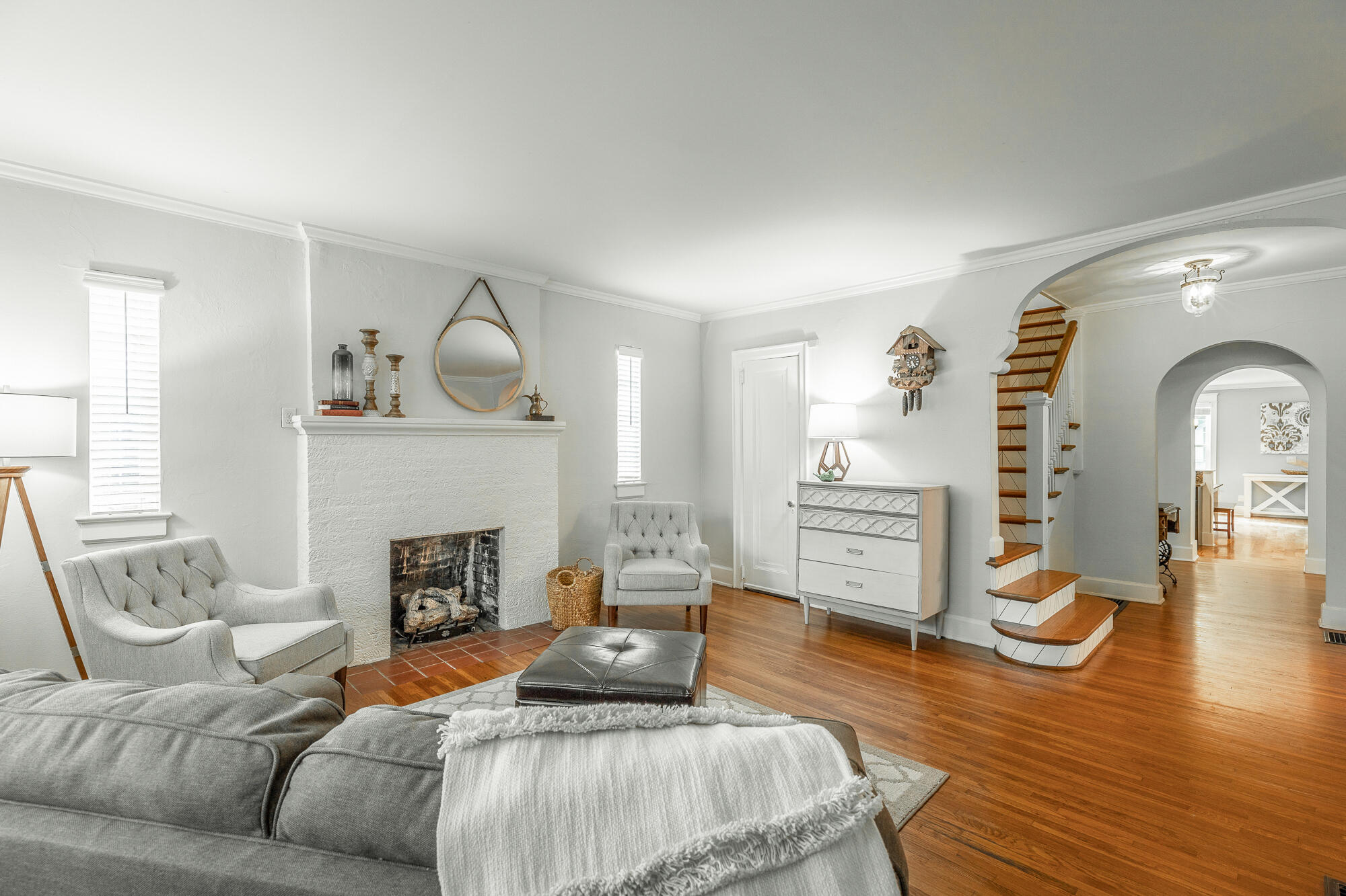 1206 East Dallas Road Chattanooga, TN 37405 - Photo 7 of 44 Entrance / Den