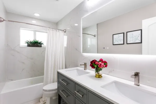 $4,500 | 5200 Club Road, Haverhill, FL 33415