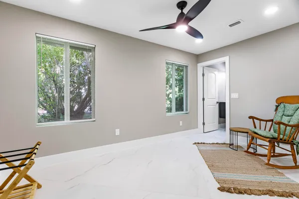 $4,500 | 5200 Club Road, Haverhill, FL 33415