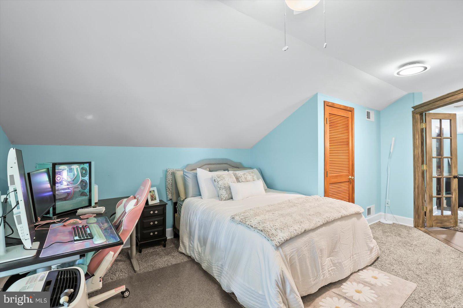 2310 Daisy Road York, PA 17402 - Photo 23 of 36