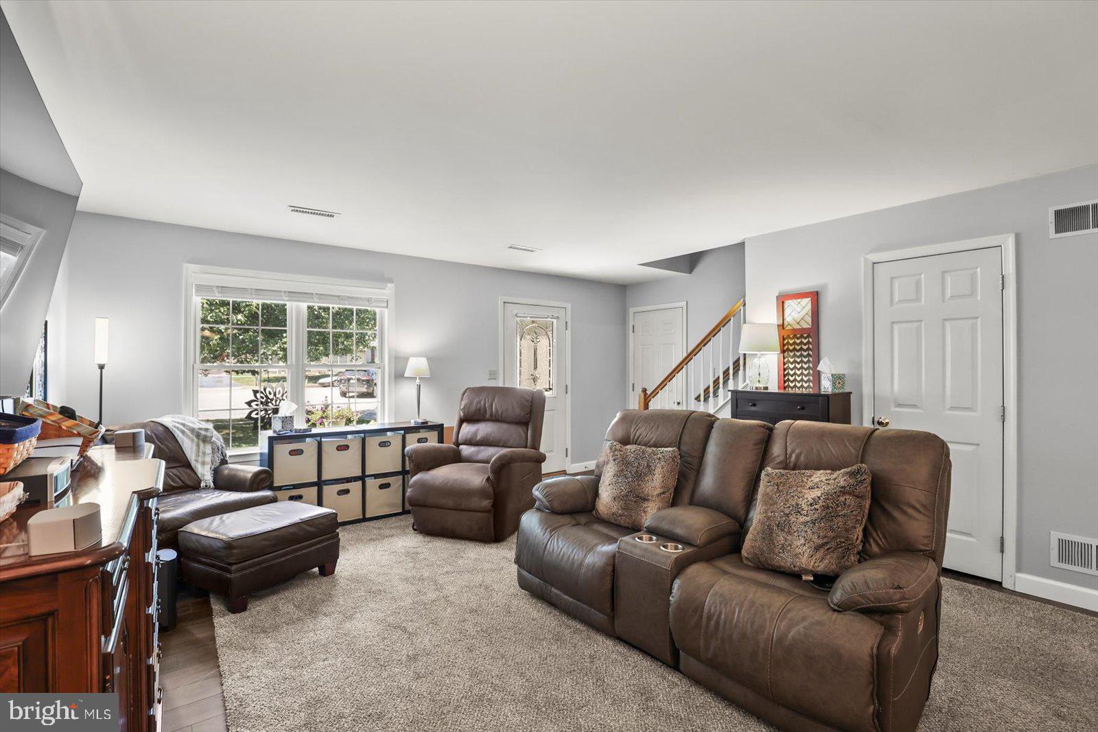 2310 Daisy Road York, PA 17402 - Photo 7 of 36