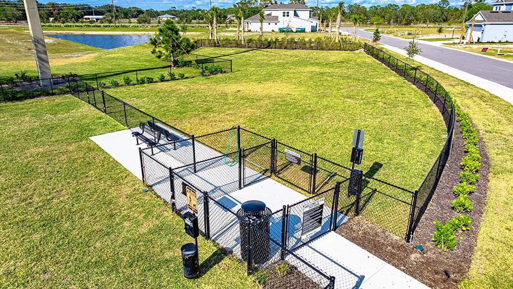 6917 Prairie Oak Way Nokomis, FL 34275 - Photo 28 of 28 a view of a swimming pool with a patio and plants