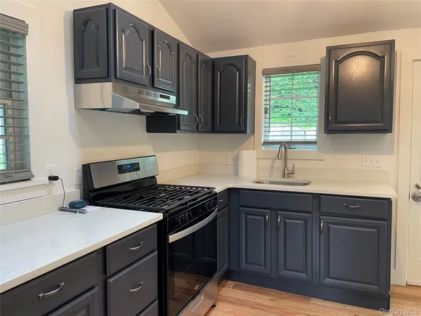 $2,700 | 41 Chestnut Avenue, East Setauket, NY 11733