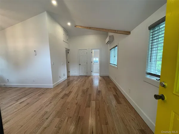 $2,700 | 41 Chestnut Avenue, East Setauket, NY 11733