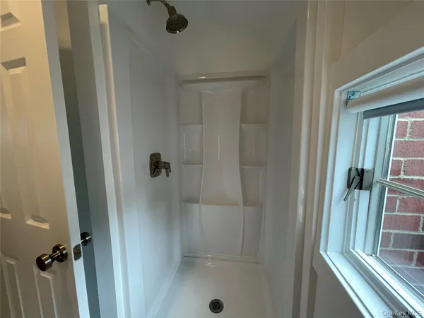 $2,700 | 41 Chestnut Avenue, East Setauket, NY 11733