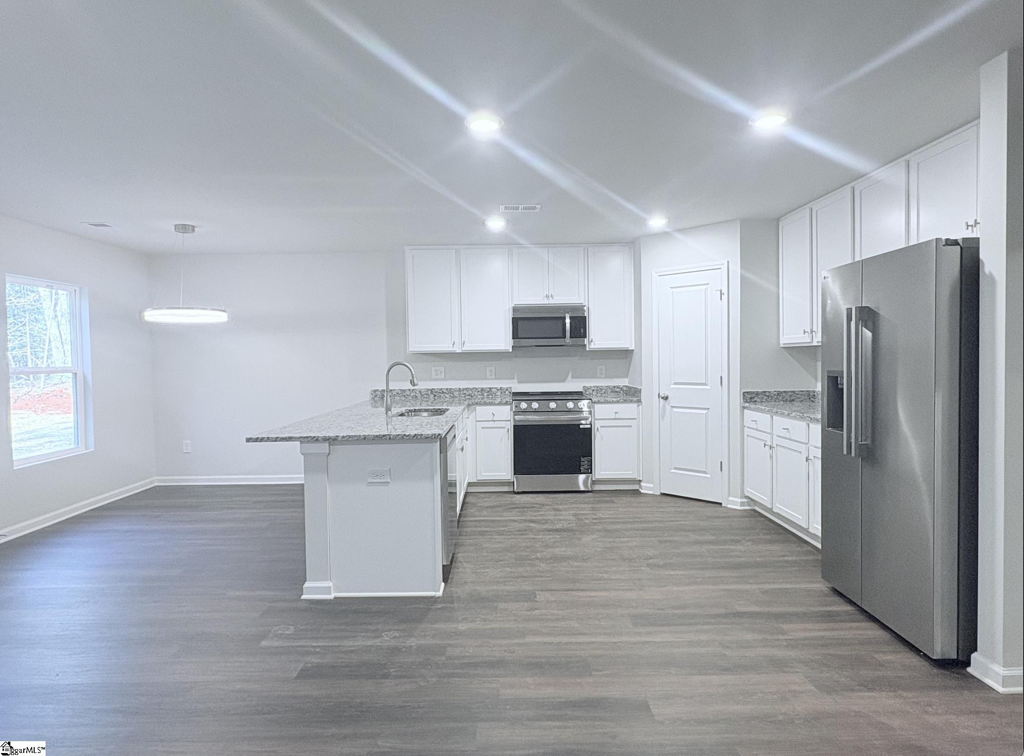 121 Perry Dean Road Laurens, SC 29360 - Photo 4 of 18