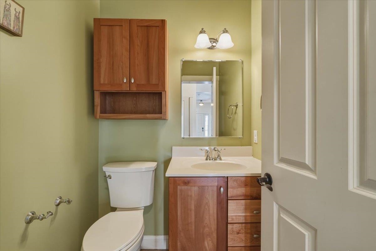 18 North Jefferson Road South Burlington, VT 05403 - Photo 21 of 57