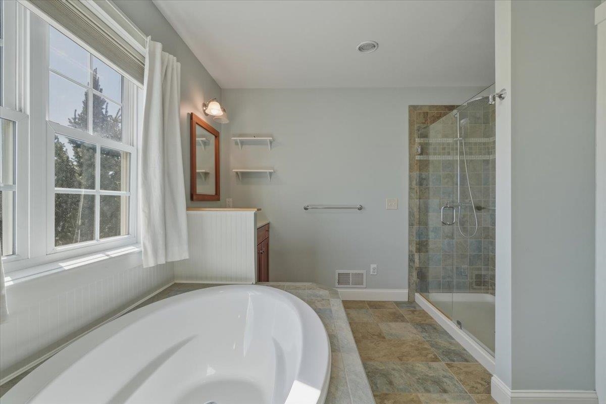 18 North Jefferson Road South Burlington, VT 05403 - Photo 28 of 57