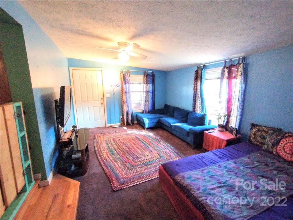 89 Conner Road Candler, NC 28715 - Photo 4 of 31 Gallery Image 4