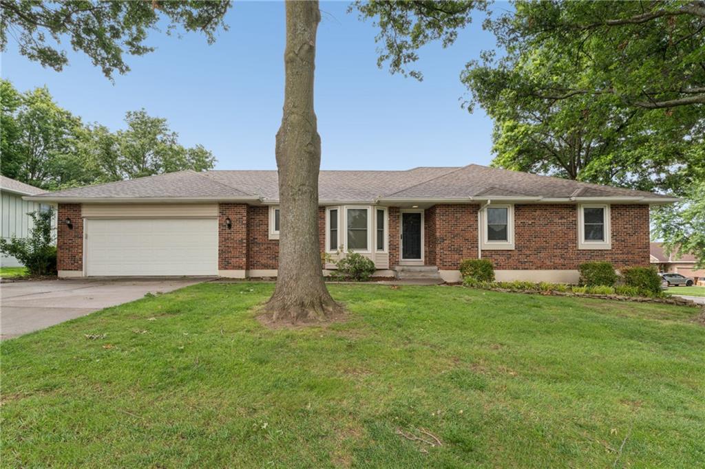 617 West Maple Street Raymore, MO 64083 - Photo 1 of 48 Gallery Image 1
