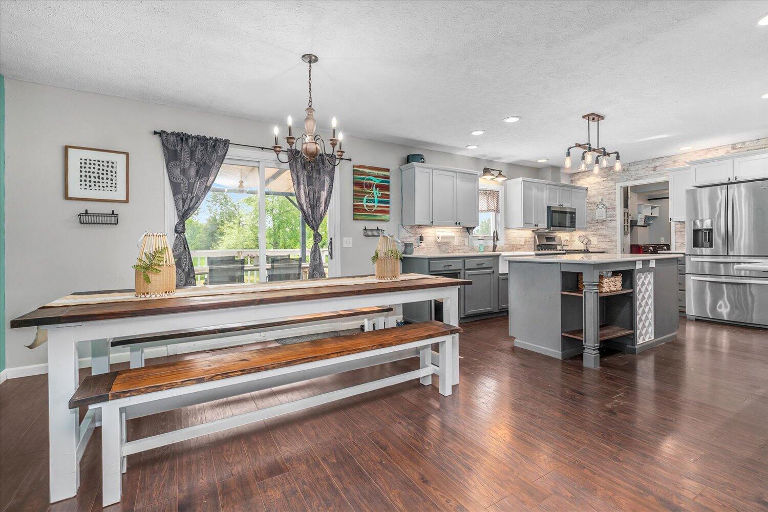 105 South Irving Road Hastings, MI 49058 - Photo 7 of 31 07-WM105Sirving-3