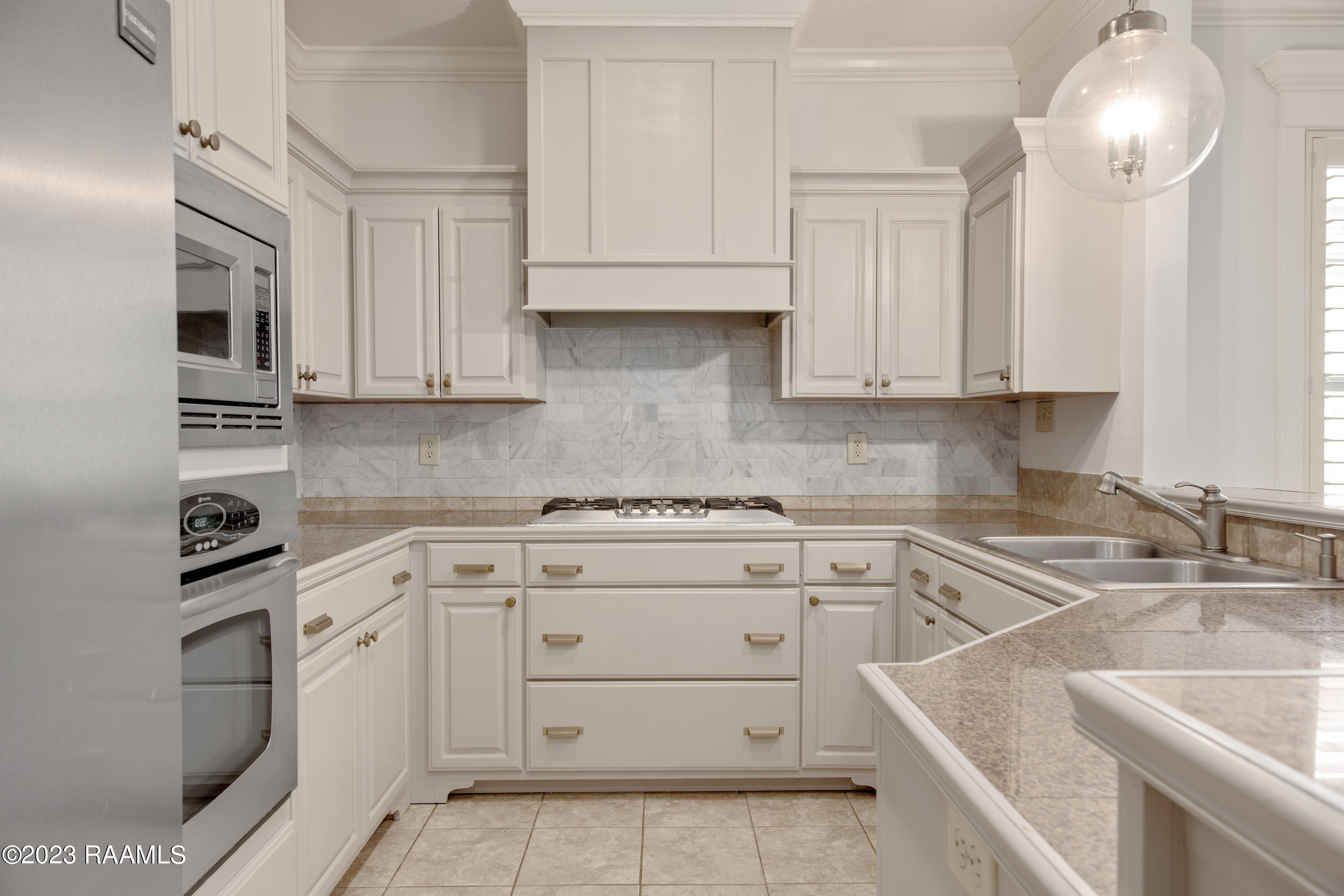 112 Notting Hill Way Lafayette, LA 70508 - Photo 13 of 32 Gas stove