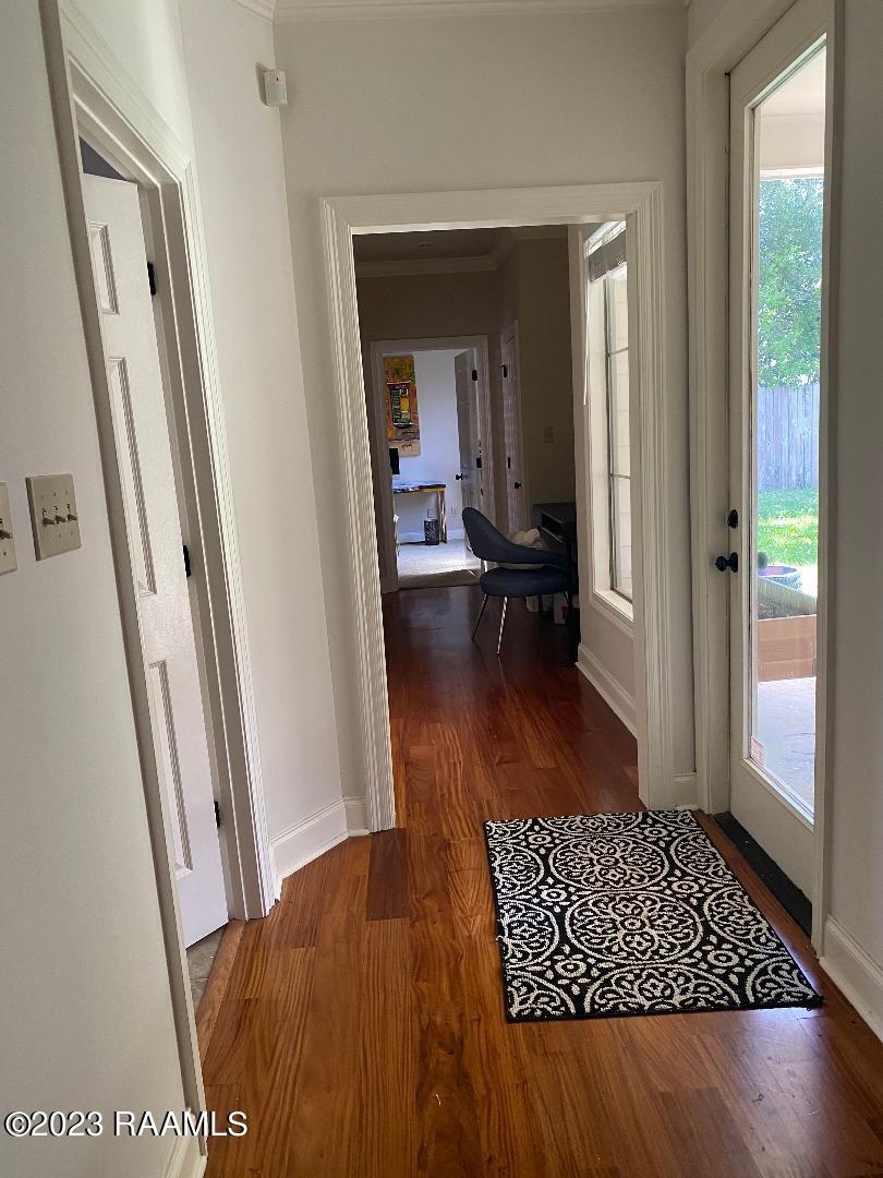 112 Notting Hill Way Lafayette, LA 70508 - Photo 27 of 32 Hallway to bedrooms