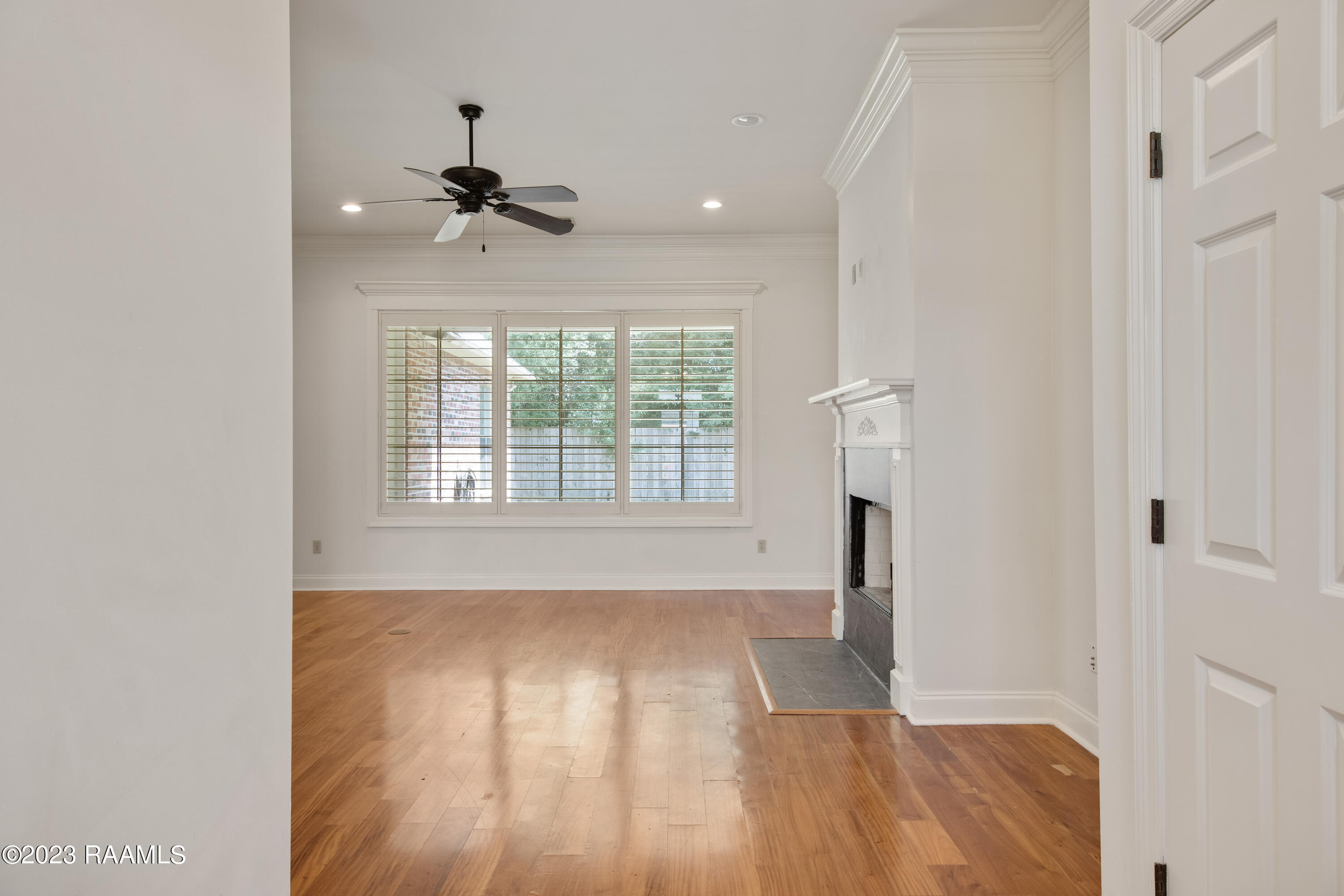 112 Notting Hill Way Lafayette, LA 70508 - Photo 3 of 32 Foyer