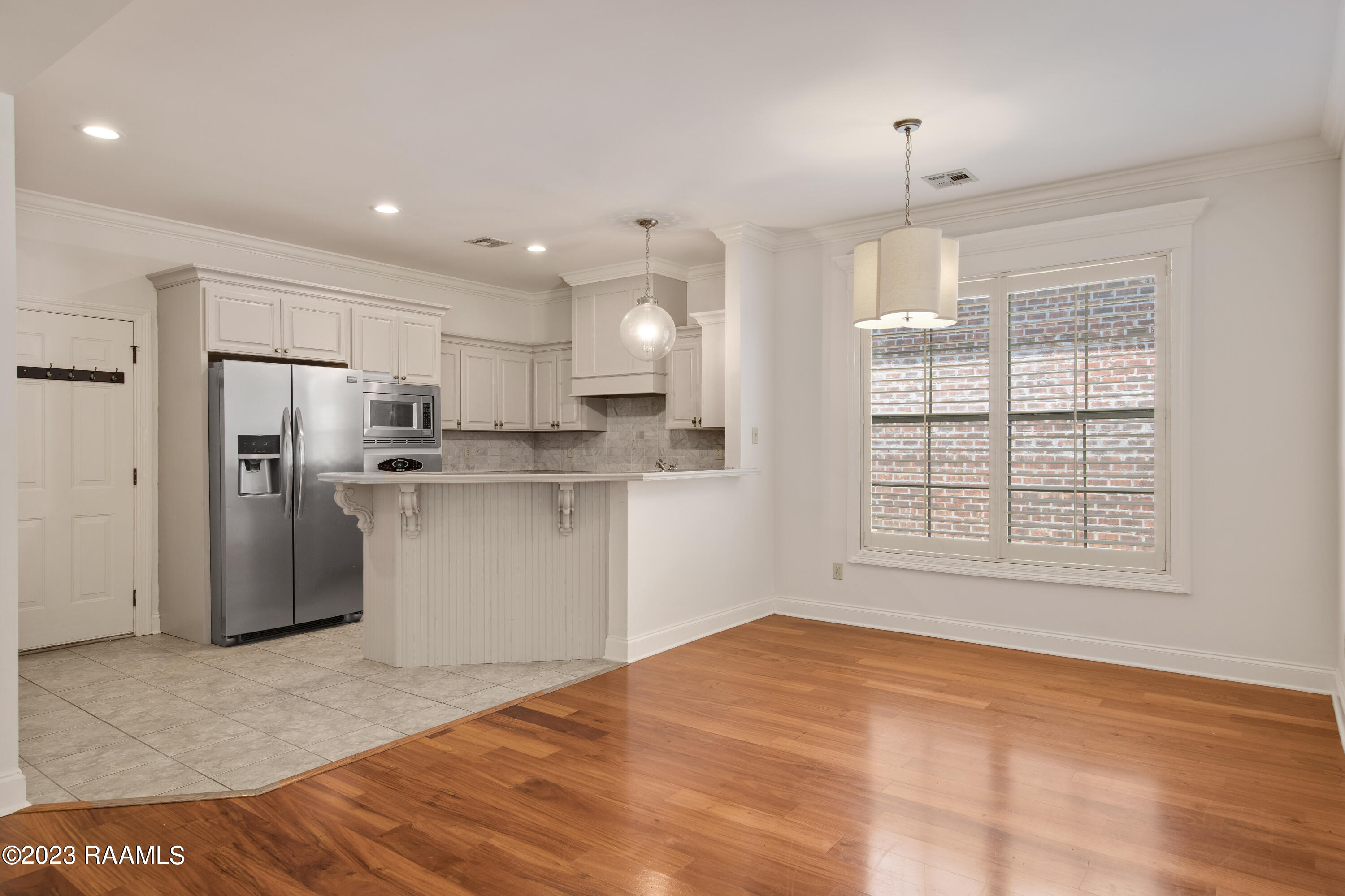 112 Notting Hill Way Lafayette, LA 70508 - Photo 9 of 32 Living room kitchen dinig