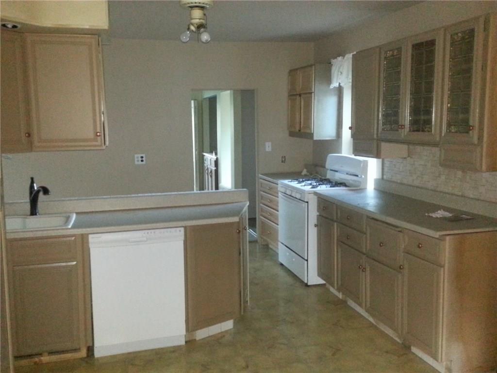 1091 Center Church Road New Castle, PA 16101 - Photo 5 of 17 Gallery Image 5