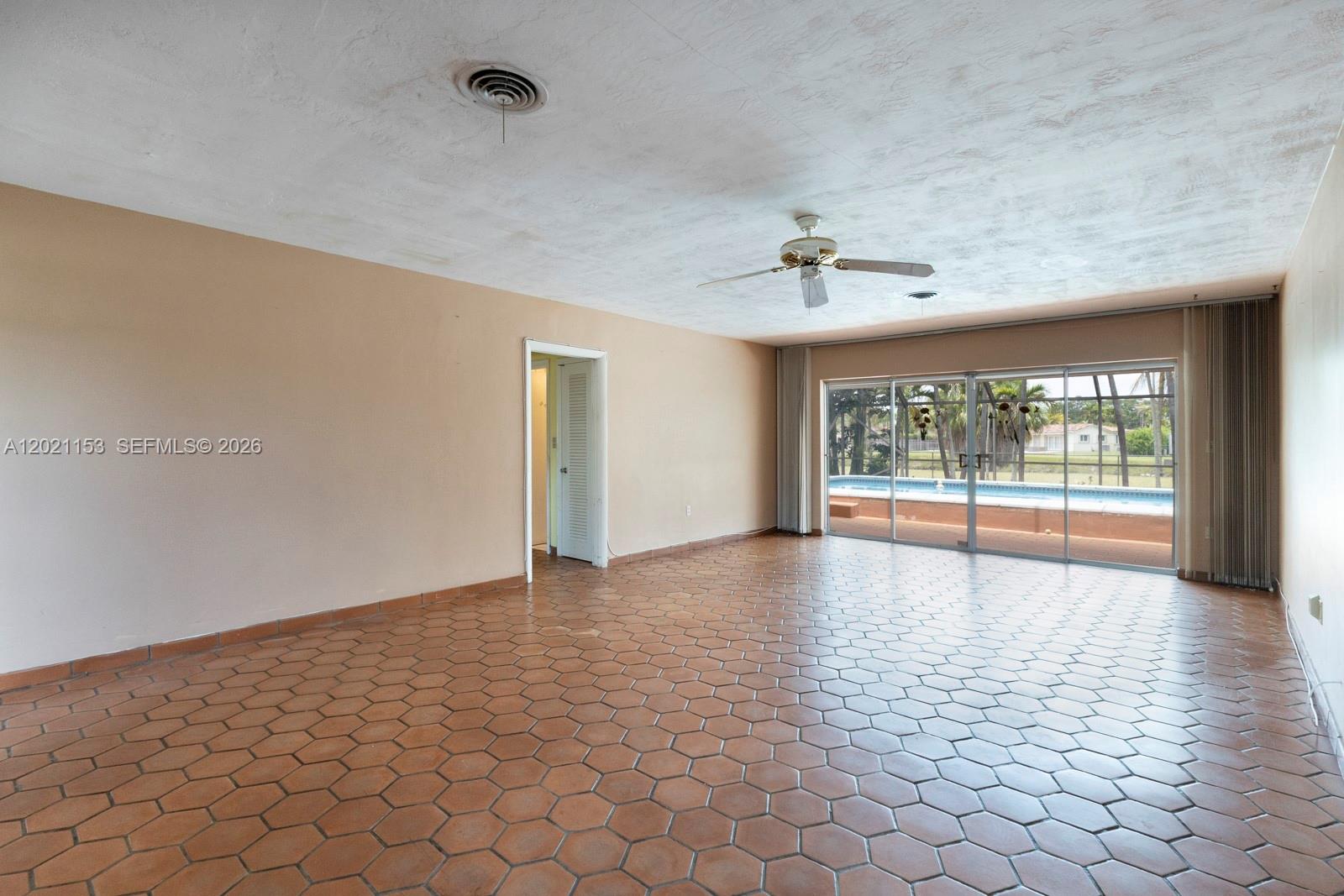 8791 Southwest 85th Street Miami, FL 33173 - Photo 10 of 33