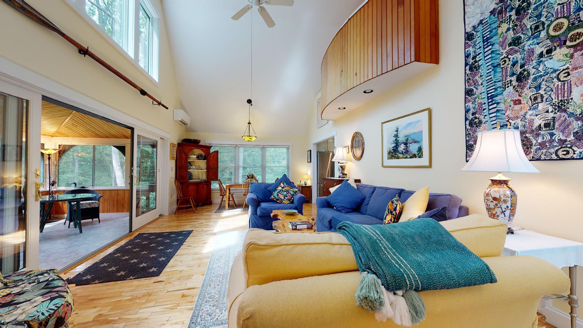 28 Beaver Run Way Boothbay, ME 04537 - Photo 21 of 90 Living Room
