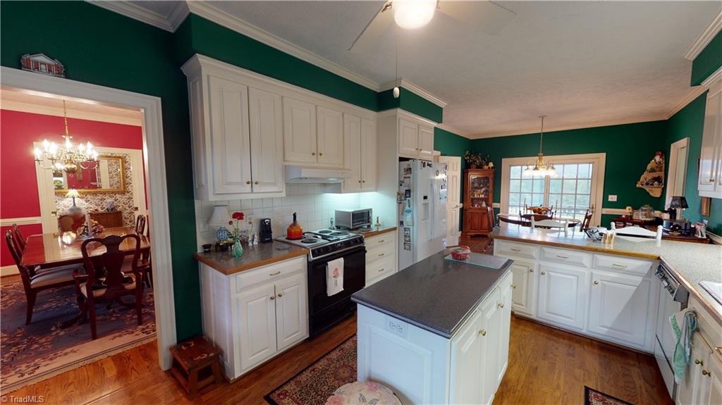 159 High Ridge Road Mount Airy, NC 27030 - Photo 14 of 31 Gallery Image 14