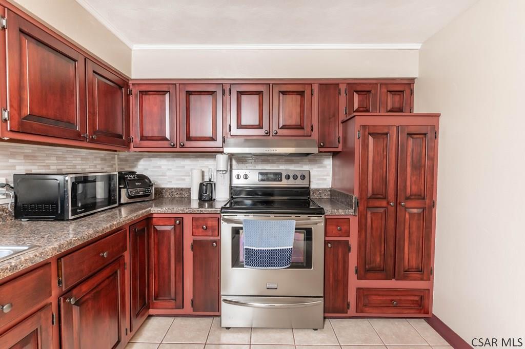 916 Seanor Road Windber, PA 15963 - Photo 8 of 30 Gallery Image 8