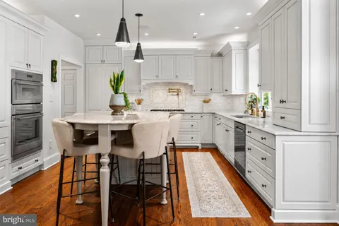 $2,950,000 | 5 Pemberton Lane, Doylestown, PA 18901
